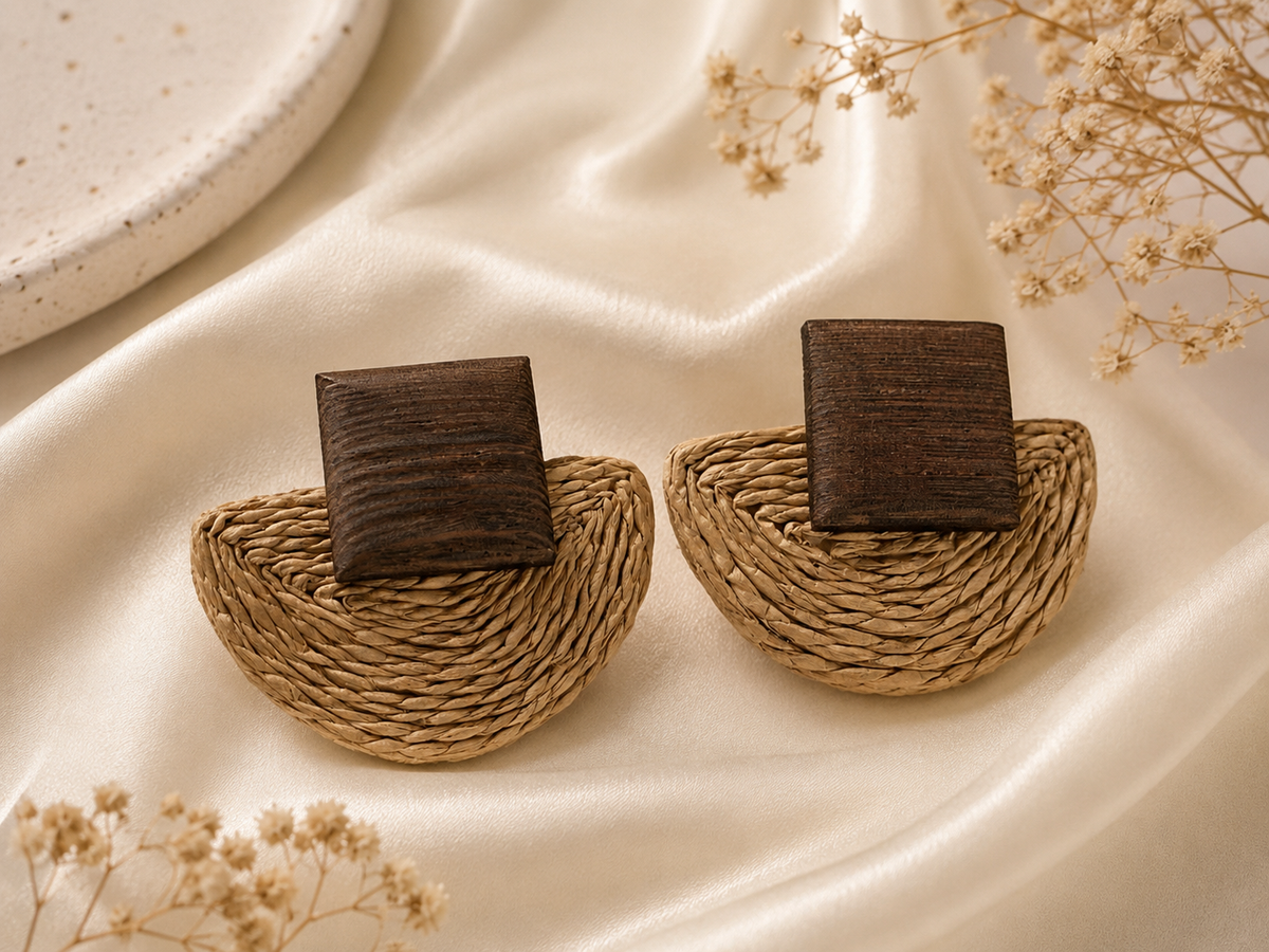 Raffia Fan Studs