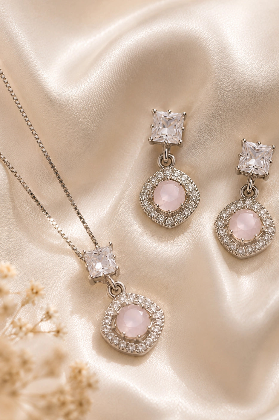 Rosette Halo Pendant Set