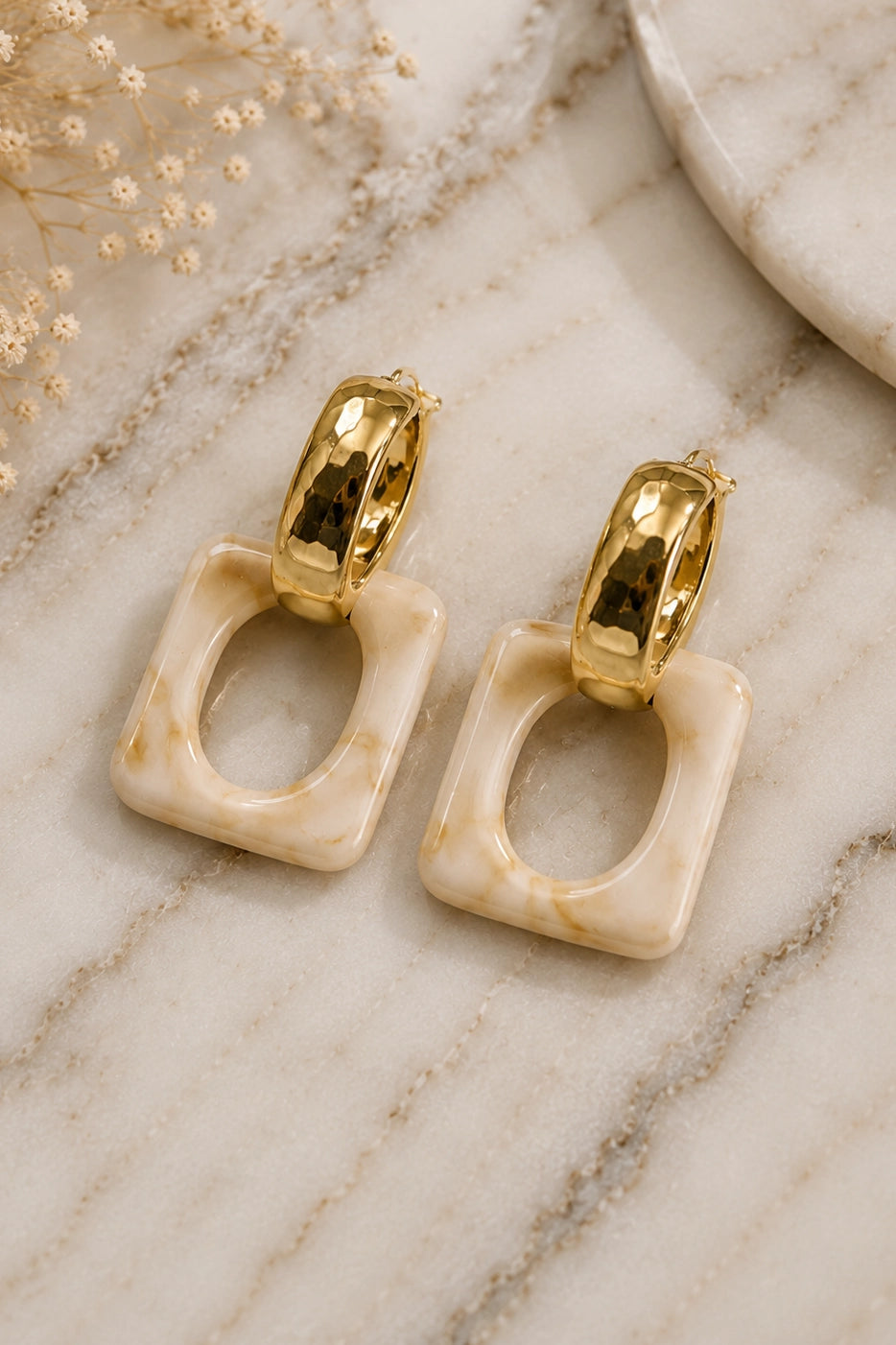 Marble Square Hoops