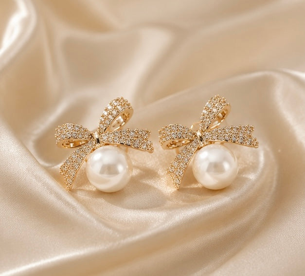 Bow Pearl Studs