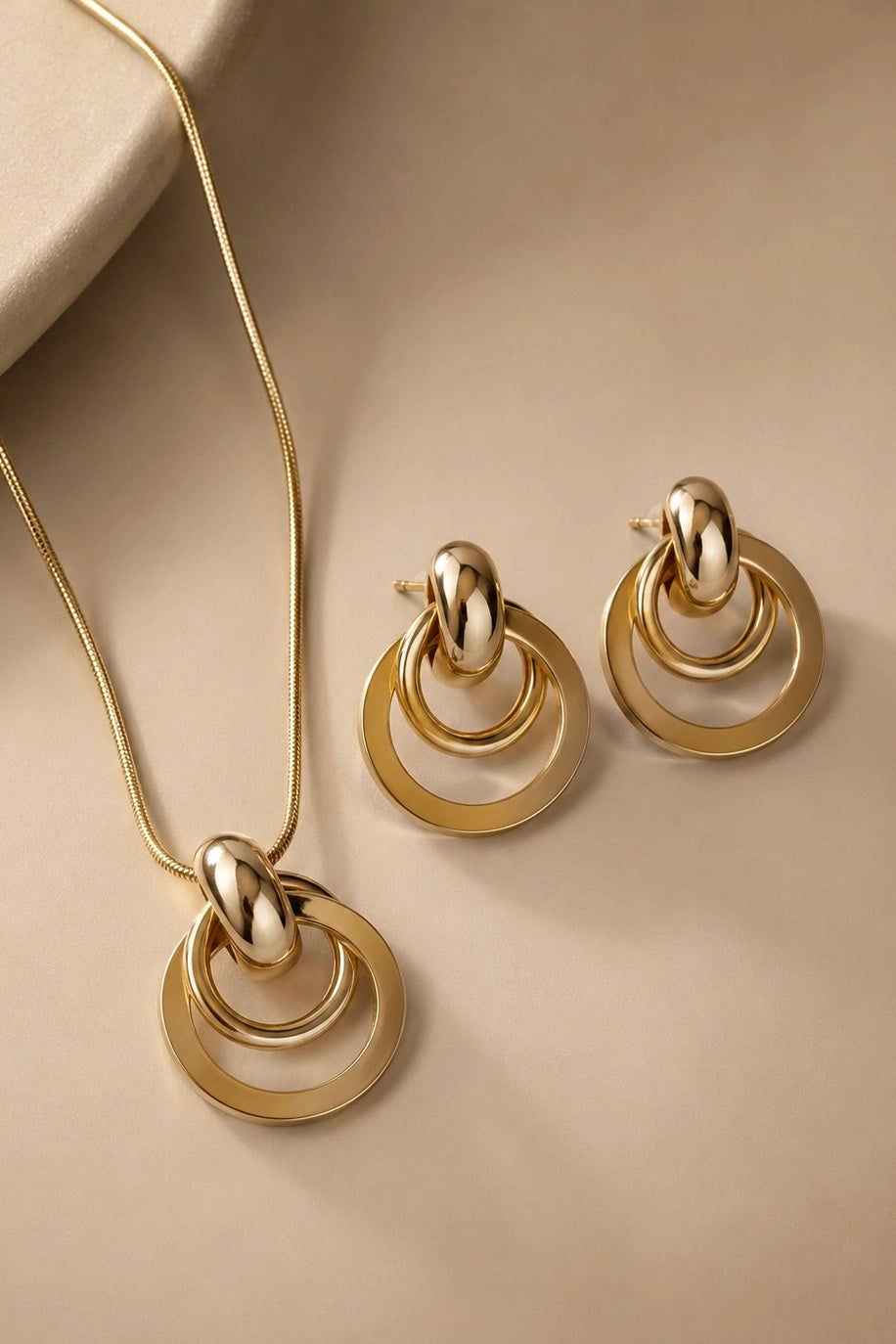 Gold Orbit Pendant Set