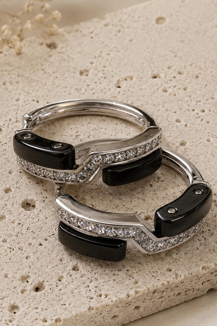 Onyx Zigzag Hoops