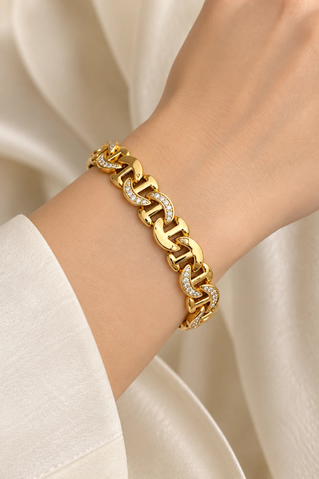 Gold H style Link Bracelet