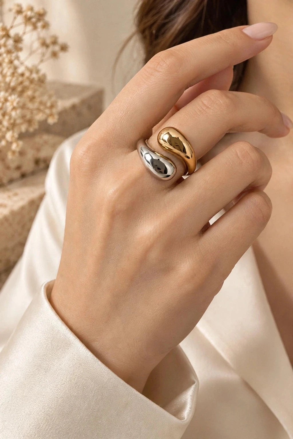 Two-Tone Teardrop Bypass Ring